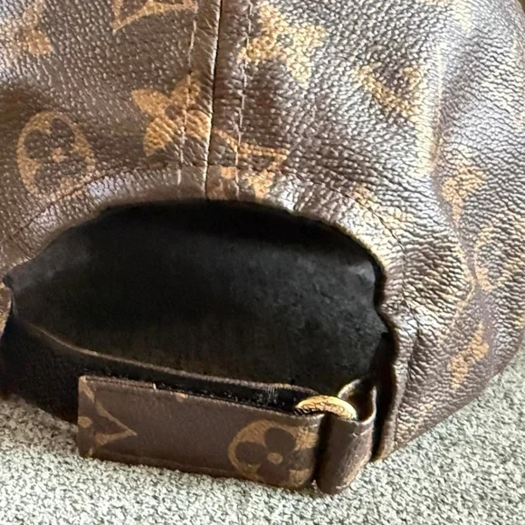 Louis Vuitton Monogram Brown Cap - Picture 3 of 12